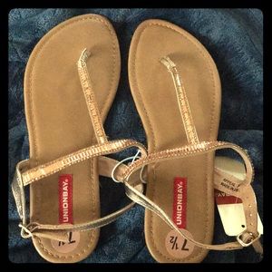 Women’s sandals
